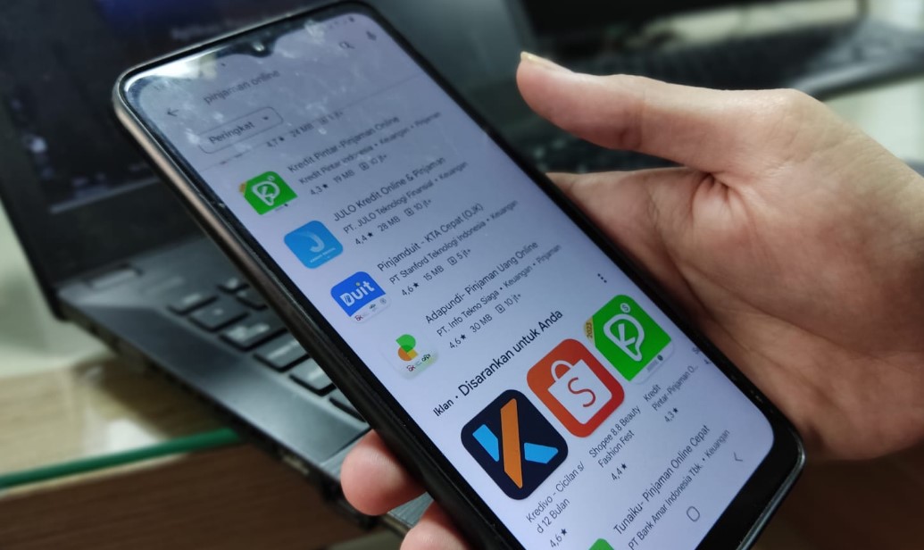 Aplikasi-Pinjol-Terbaik-2025-Mana-yang-Paling-Menguntungkan