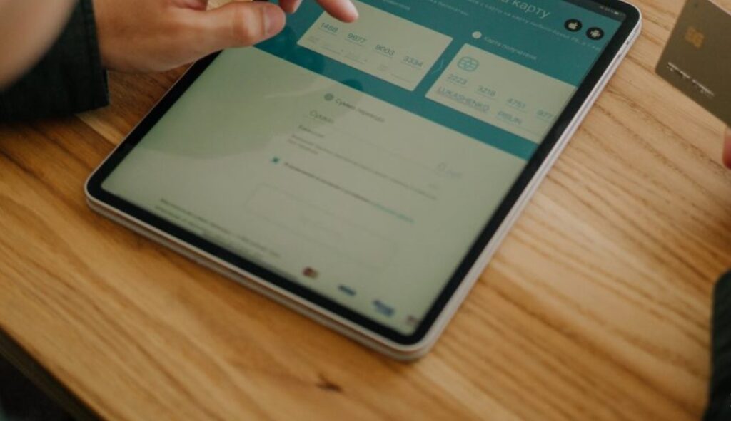 Perbandingan-10-Fintech-Pinjaman-Online
